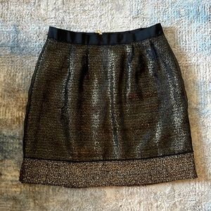 Ann Taylor Loft size 4 black and gold skirt